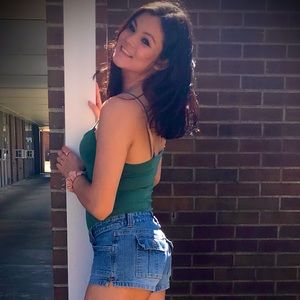 Meet your Posher, Mallory